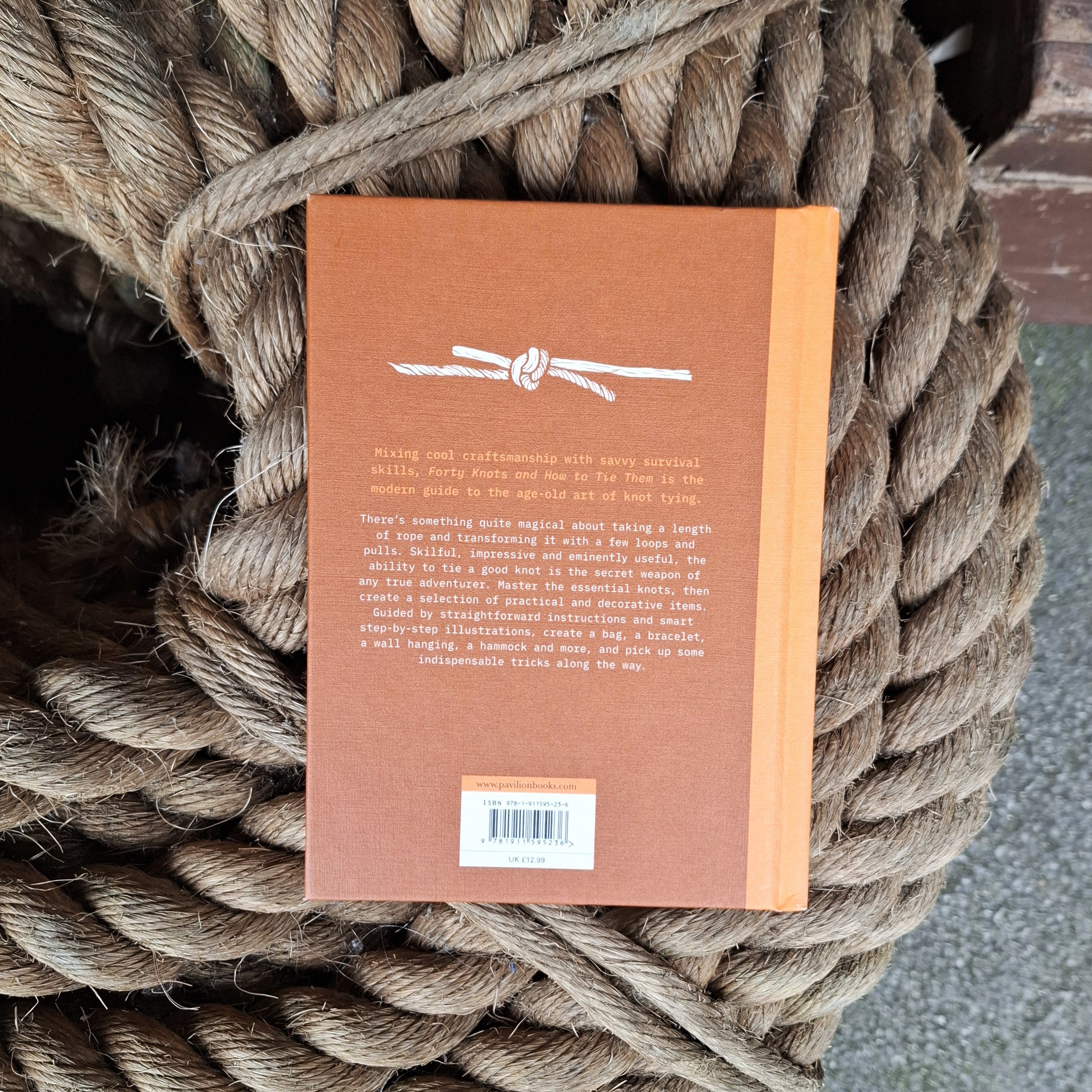 40 Knots and How to Tie Them